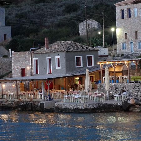 Messinian Blue Seaside Villa Καλαμάτα Εξωτερικό φωτογραφία