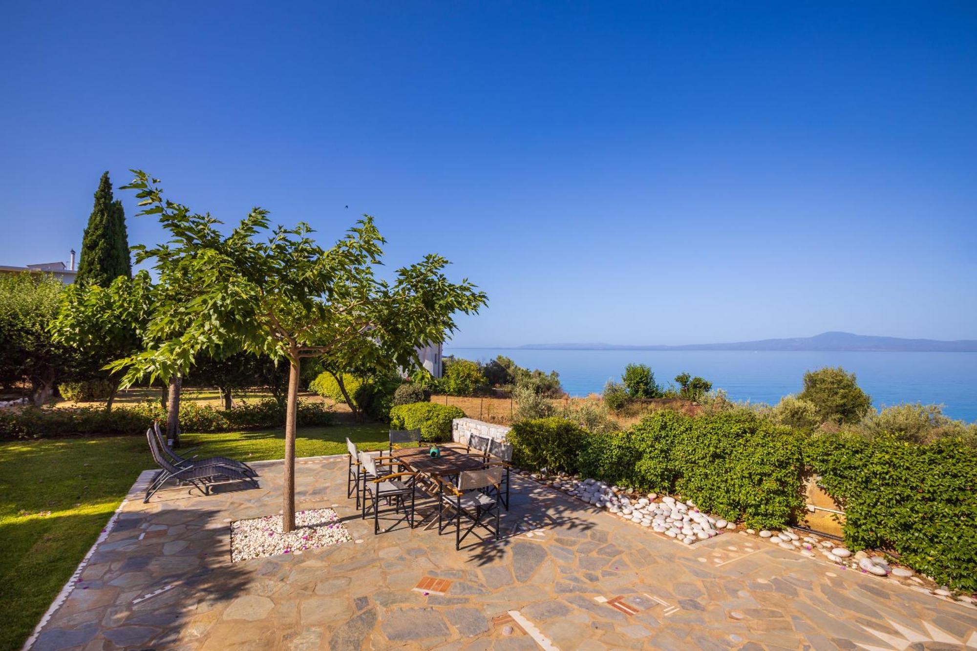 Messinian Blue Seaside Villa Καλαμάτα Εξωτερικό φωτογραφία