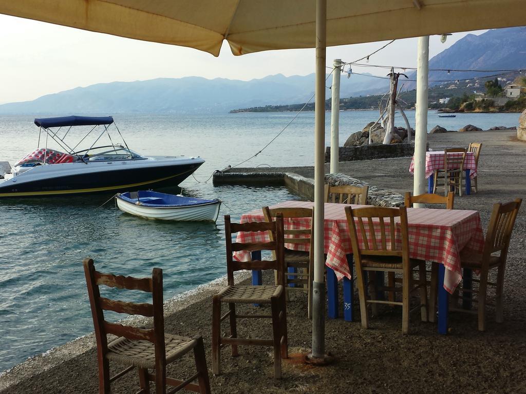 Messinian Blue Seaside Villa Καλαμάτα Εξωτερικό φωτογραφία