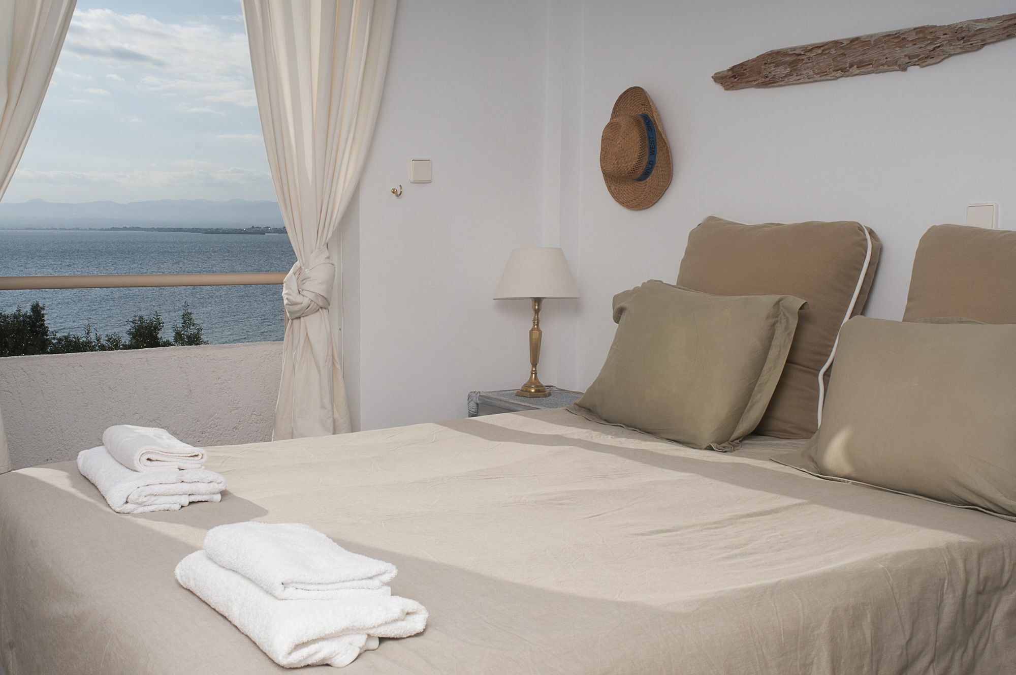 Messinian Blue Seaside Villa Καλαμάτα Εξωτερικό φωτογραφία