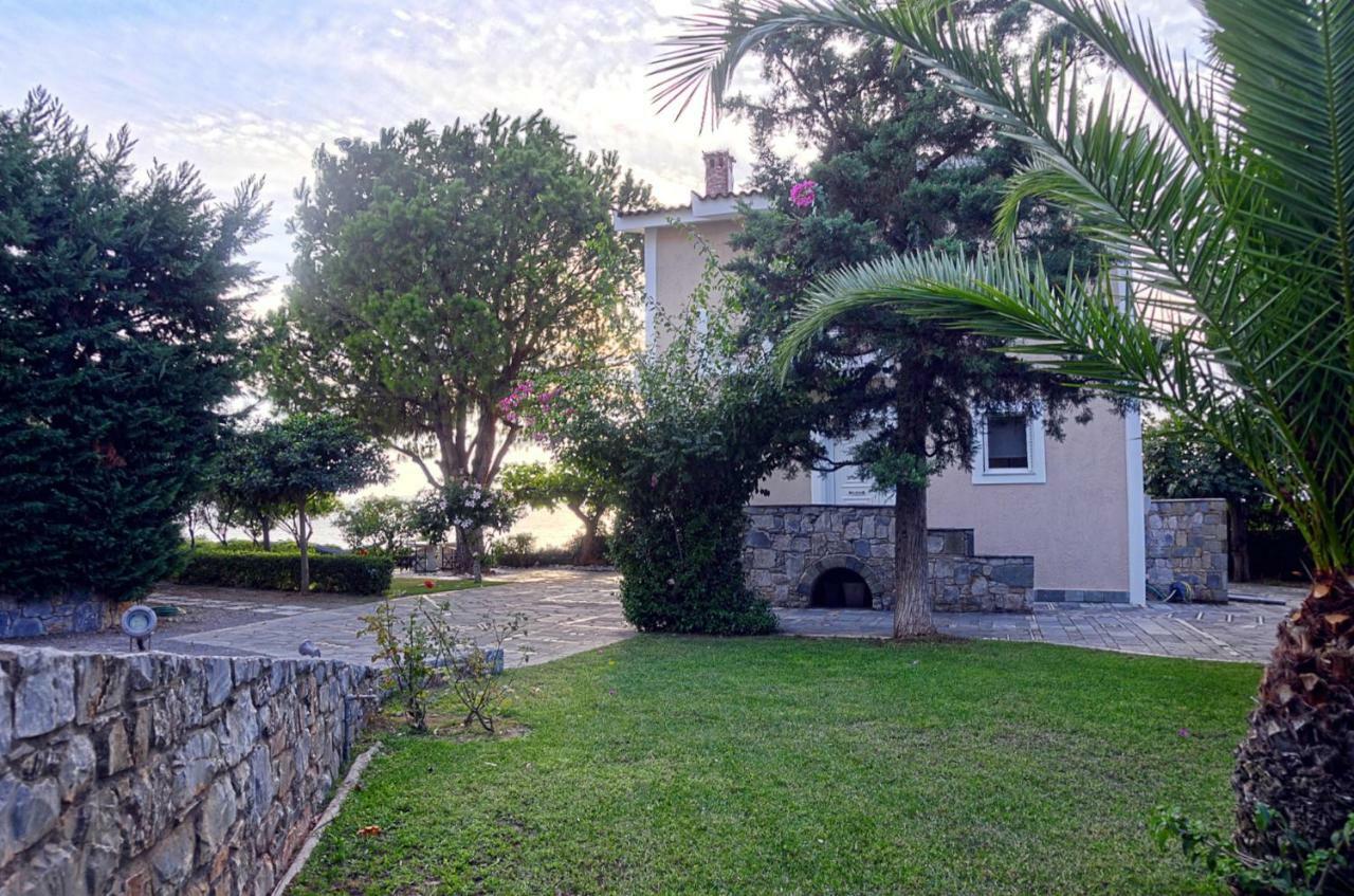 Messinian Blue Seaside Villa Καλαμάτα Εξωτερικό φωτογραφία